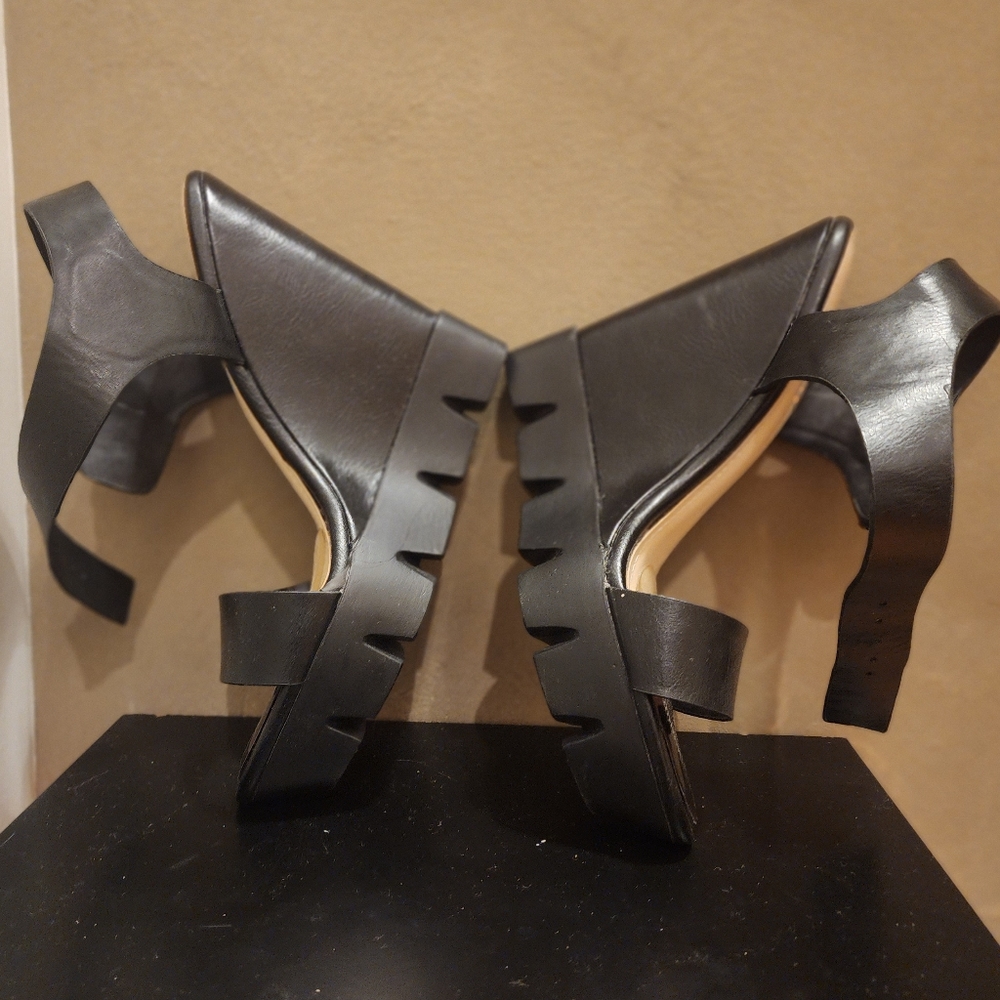 Like NEW Bamboo Wedge Sandals